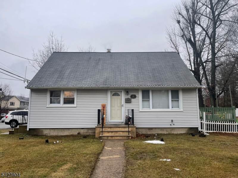 41 Broad St - Photo 1