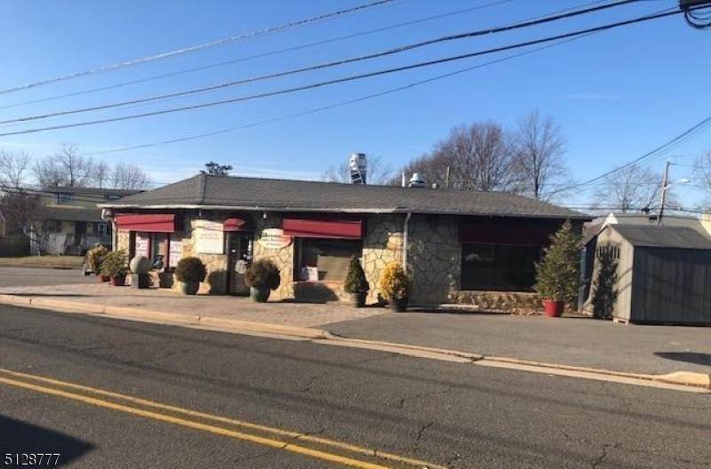 671 Harris Ave - Photo 1