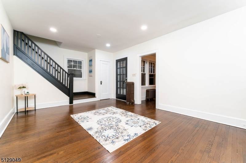 176 E Lincoln Ave - Photo 1