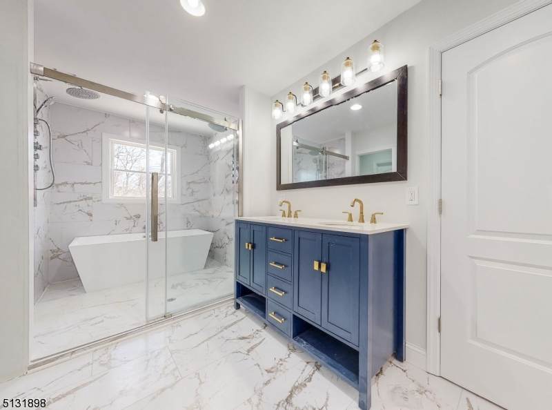 313 Elmira Trl - Photo 1
