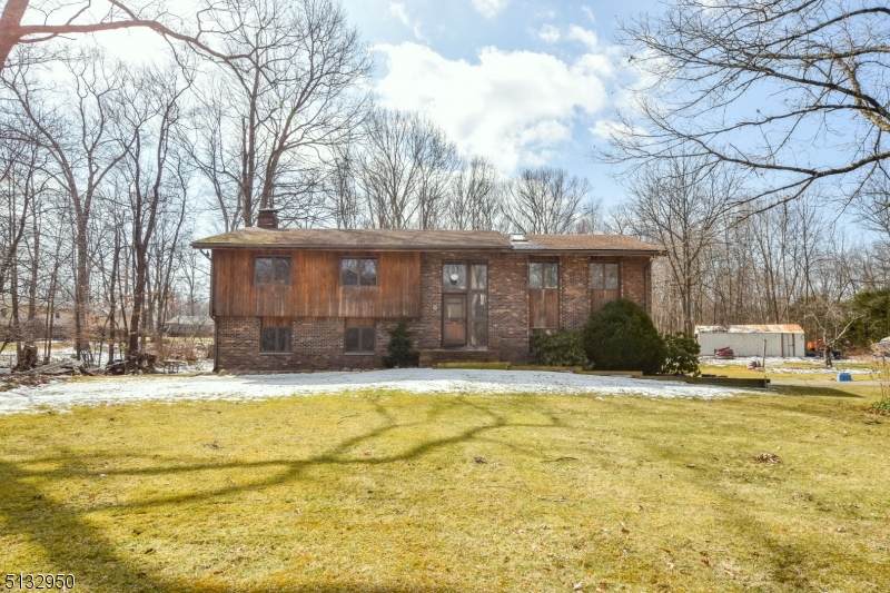 18 Rita Ln - Photo 1