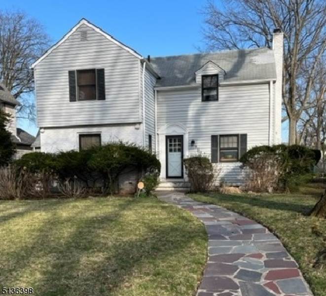 953 Westminster Ave - Photo 1