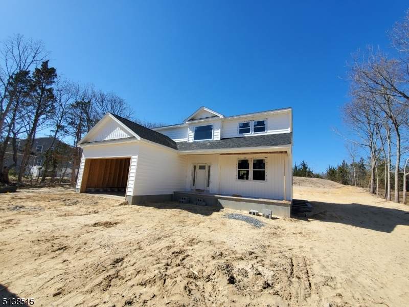 1120 Washington St - Photo 1