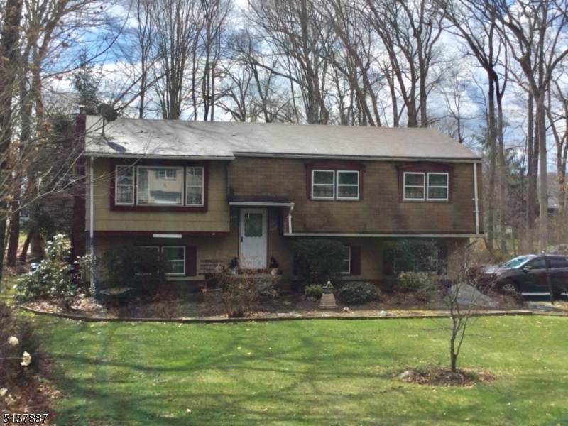 25 Lockwood Ave - Photo 1