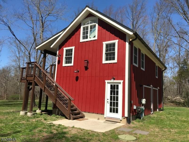 1008 Canal Rd - Photo 1
