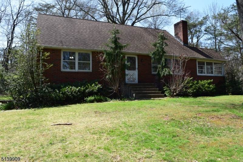 15 Matheson Rd - Photo 1