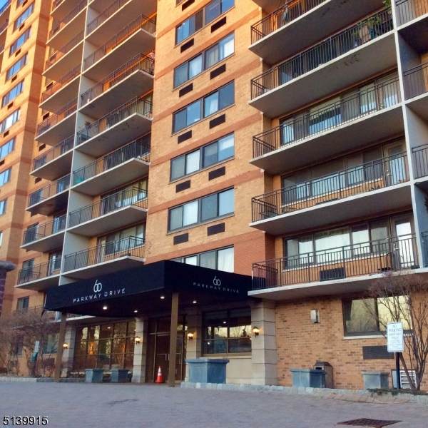 60 Parkway Dr - Photo 1