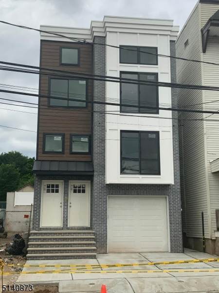 683 Bergen St - Photo 1