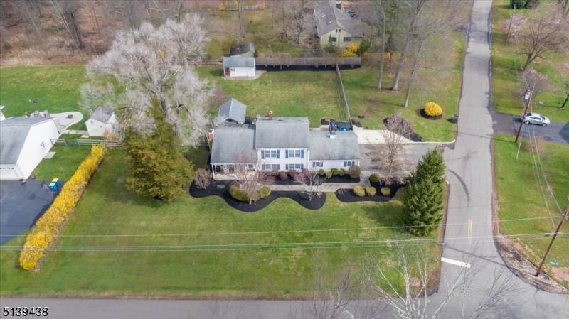 58 Ludlow Ave - Photo 1