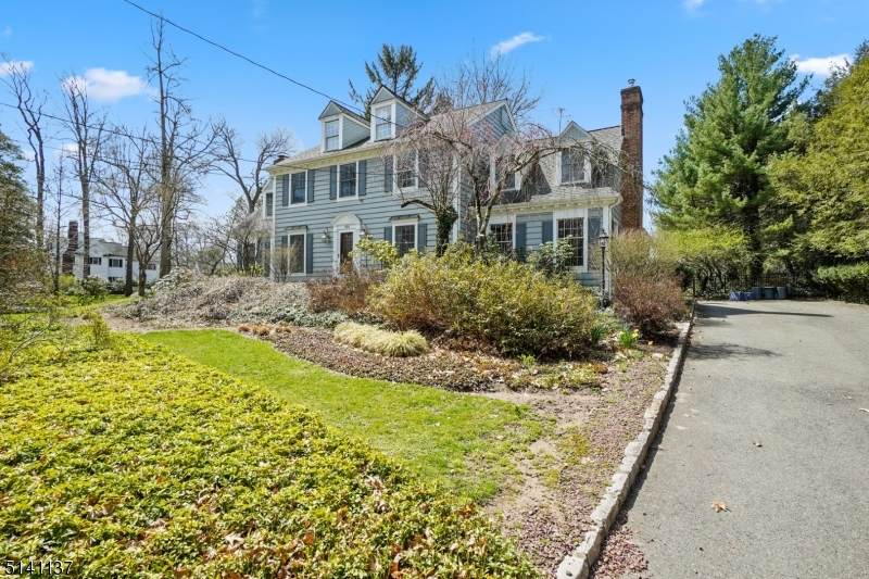 104 Woodland Ave - Photo 1