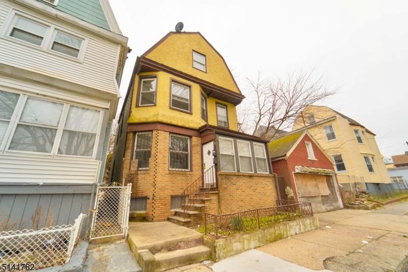 194 S 12Th St - Photo 1