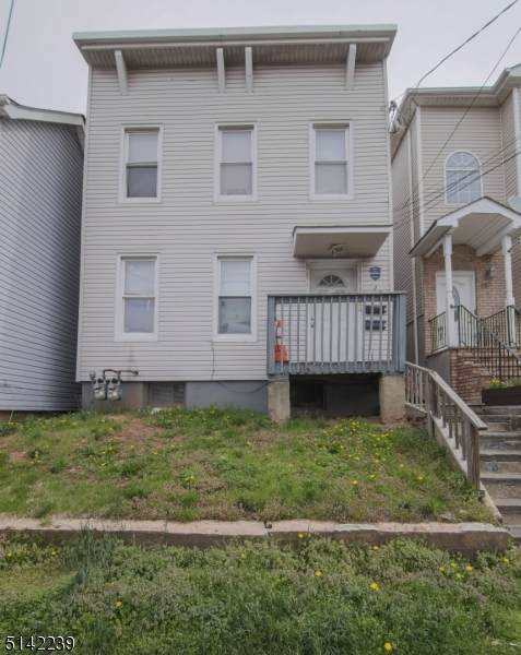 329 Court St - Photo 1