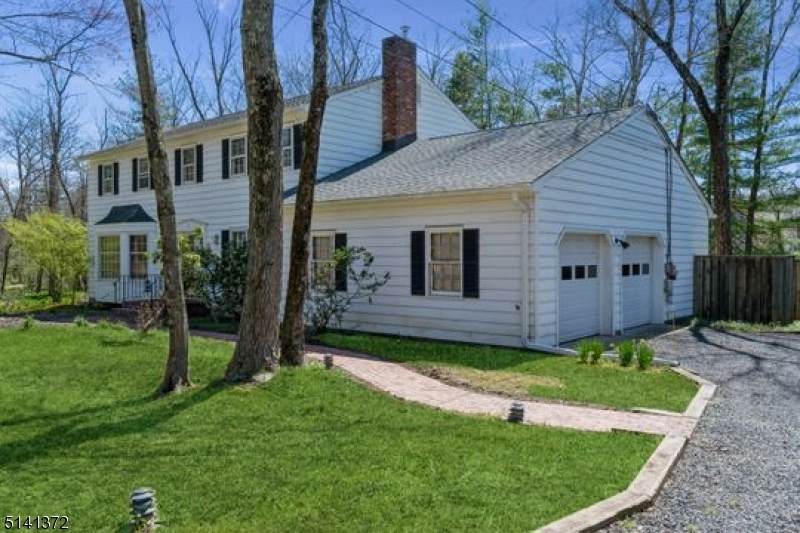 80 Princeton Ave - Photo 1