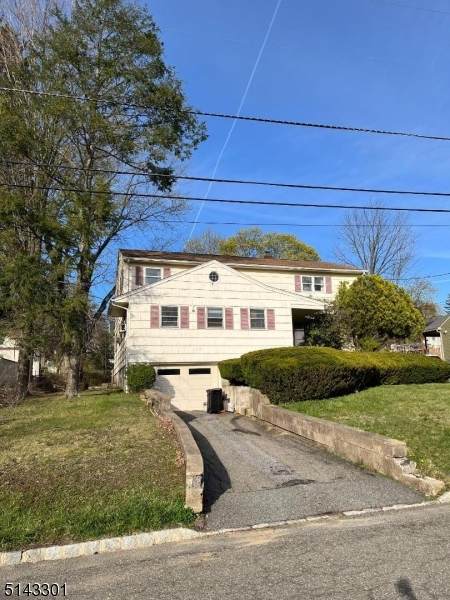 48 Knickerbocker Ave - Photo 1