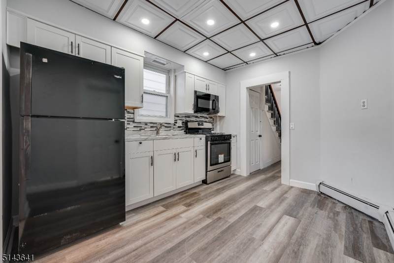 323 Boulevard - Photo 1