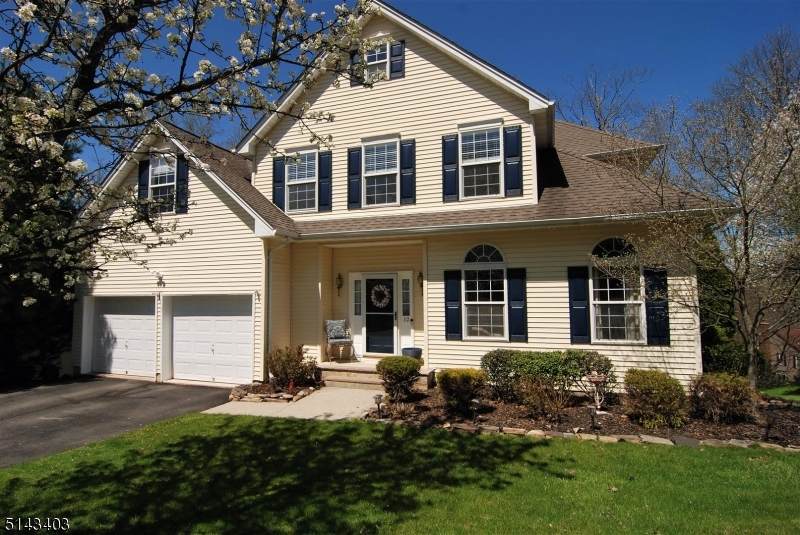12 Butternut Ct - Photo 1