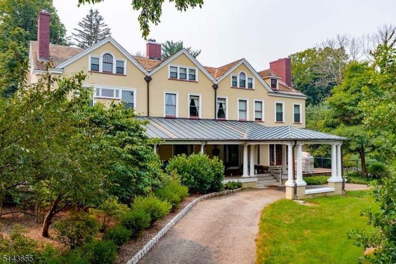 1 Three Gables Rd - Photo 1