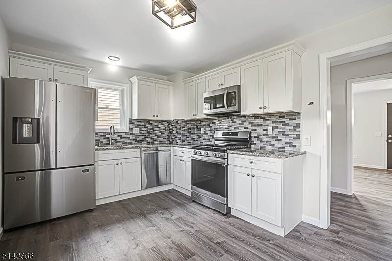 1012 Saint John St - Photo 1