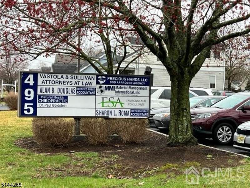 495 Union Ave - Photo 1