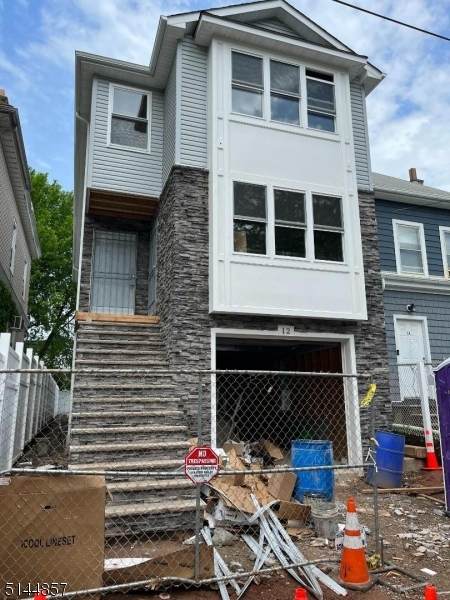 12 Whittier Pl - Photo 1