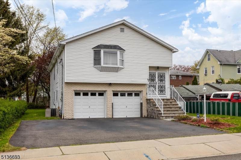49 Chestnut St - Photo 1