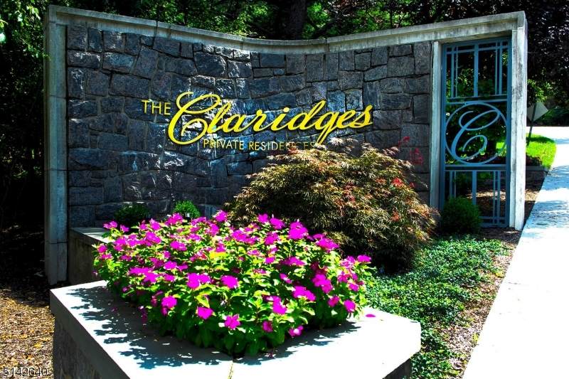 Claridge Dr. 125 - Photo 1