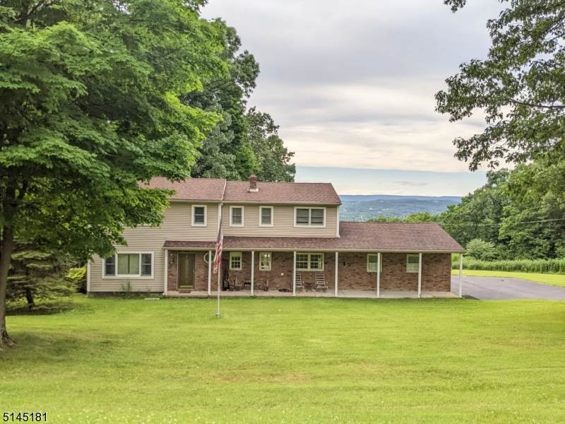 9 Hillsdale Dr - Photo 1