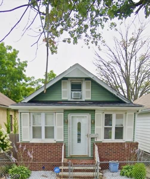 336 Russell St - Photo 1