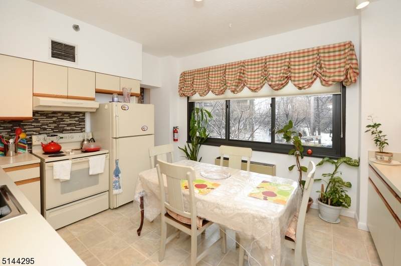 326 Prospect Ave - Photo 1