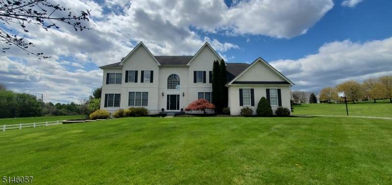 1 Valis Rd - Photo 1