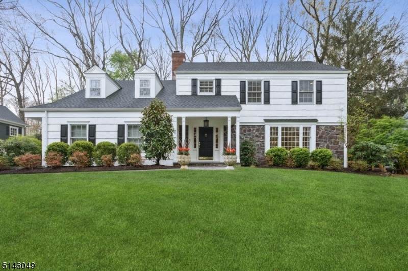 52 Sunset Dr - Photo 1
