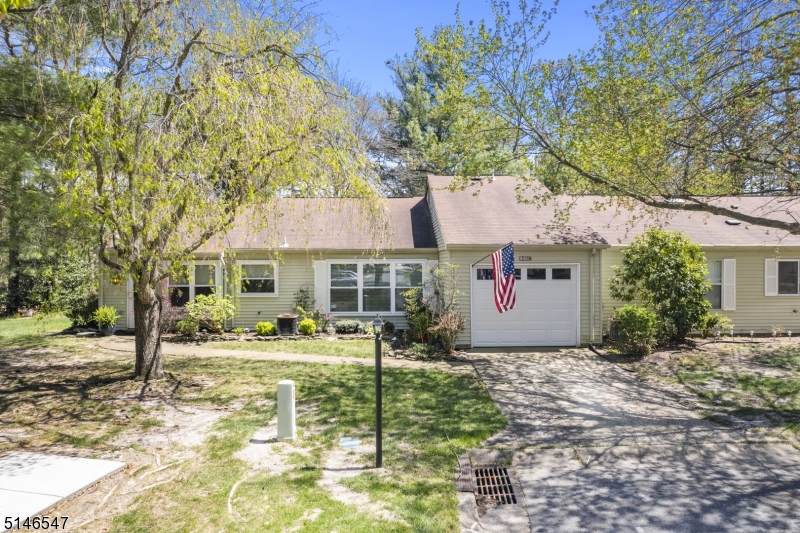 845 Winchester Ct - Photo 1