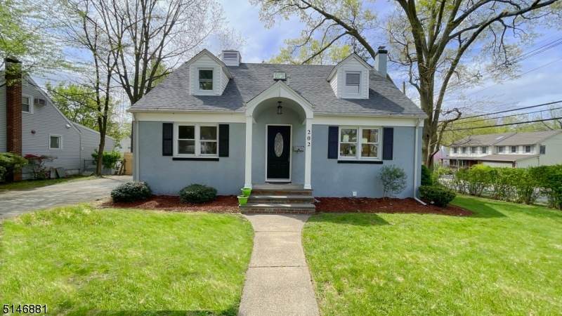 202 Fulton St - Photo 1