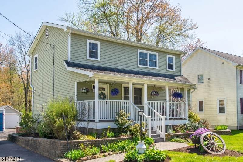 593 Valley Rd - Photo 1
