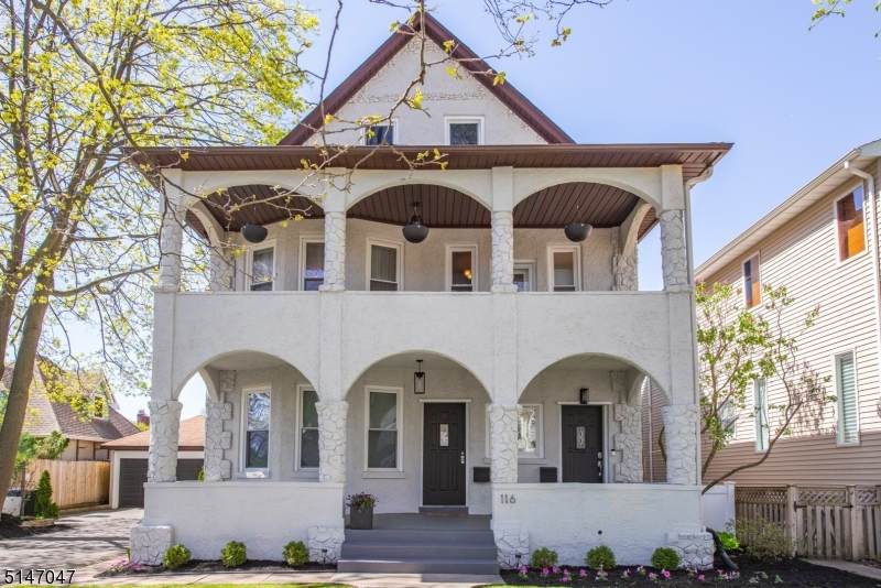 116 Lincoln Ave - Photo 1