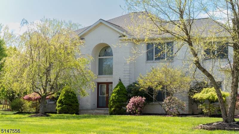 29 Franklin Dr - Photo 1