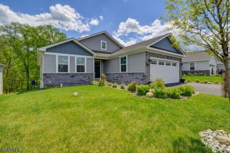 24 Devon Ct - Photo 1
