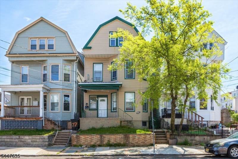 75 Oraton St - Photo 1