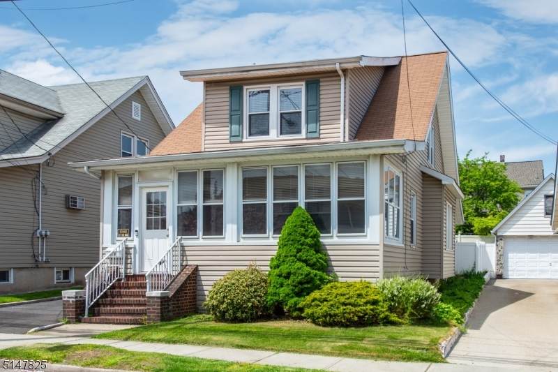 138 E 9Th St - Photo 1