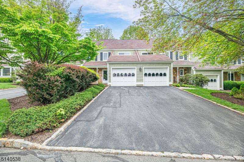 5 Wexford Dr - Photo 1