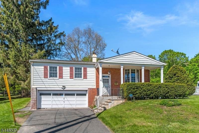 6 Fairview Ave - Photo 1