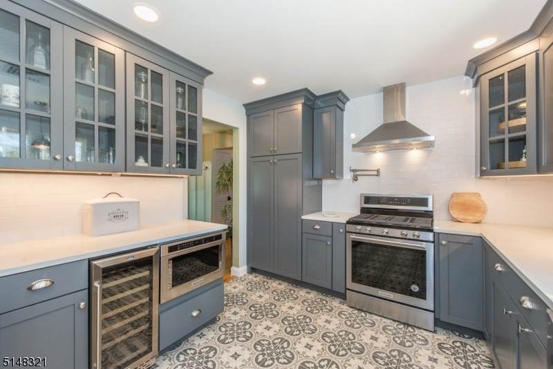 38 Lake Shore Dr - Photo 1