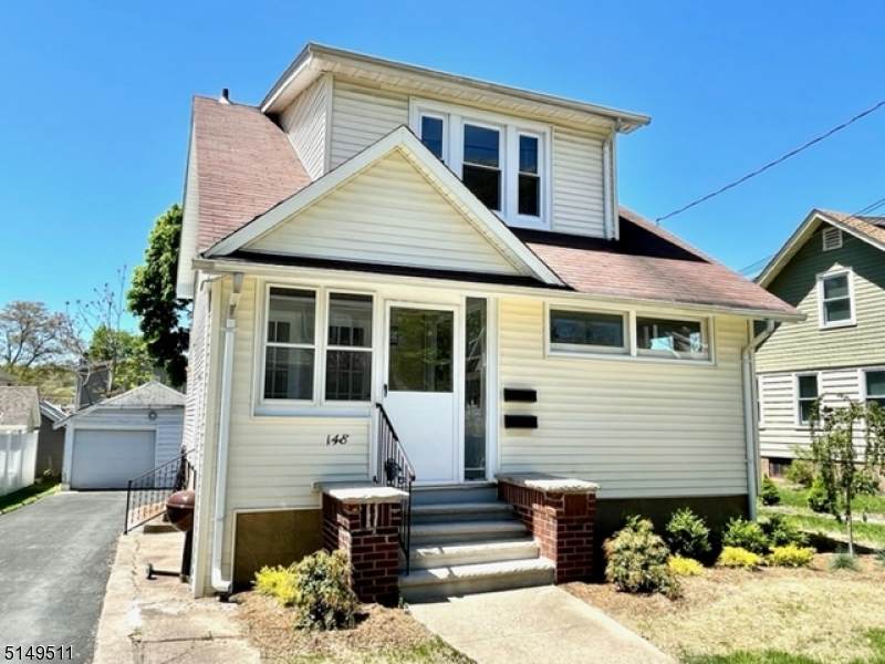 146 9Th Ave - Photo 1