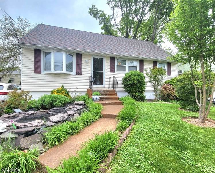 192 Worth St - Photo 1