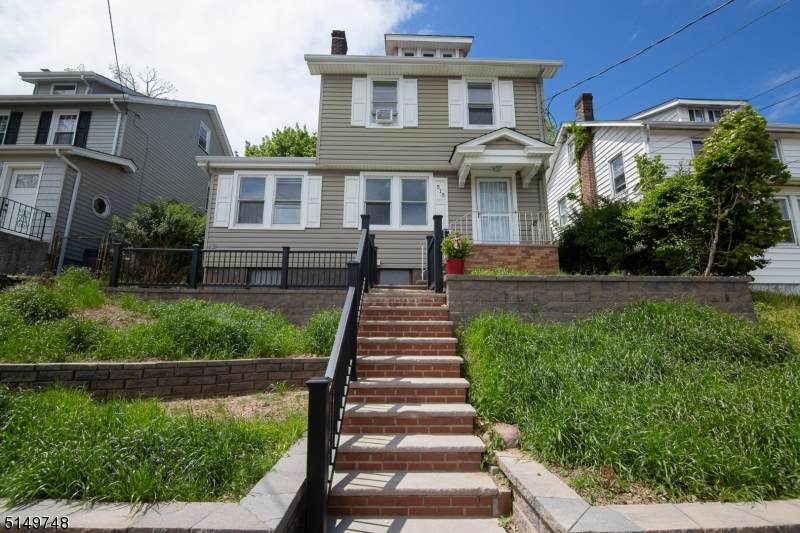 515 Union Ave - Photo 1