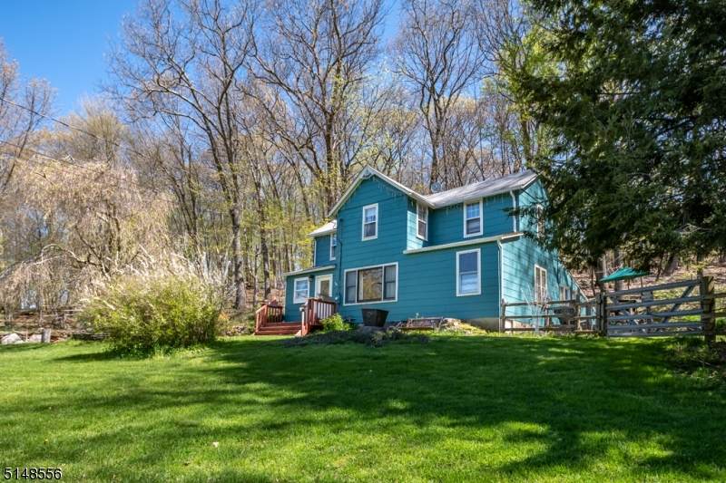 151 Smithtown Rd - Photo 1