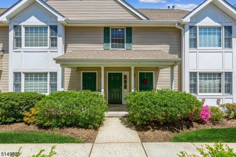 179 Roseland Ave - Photo 1
