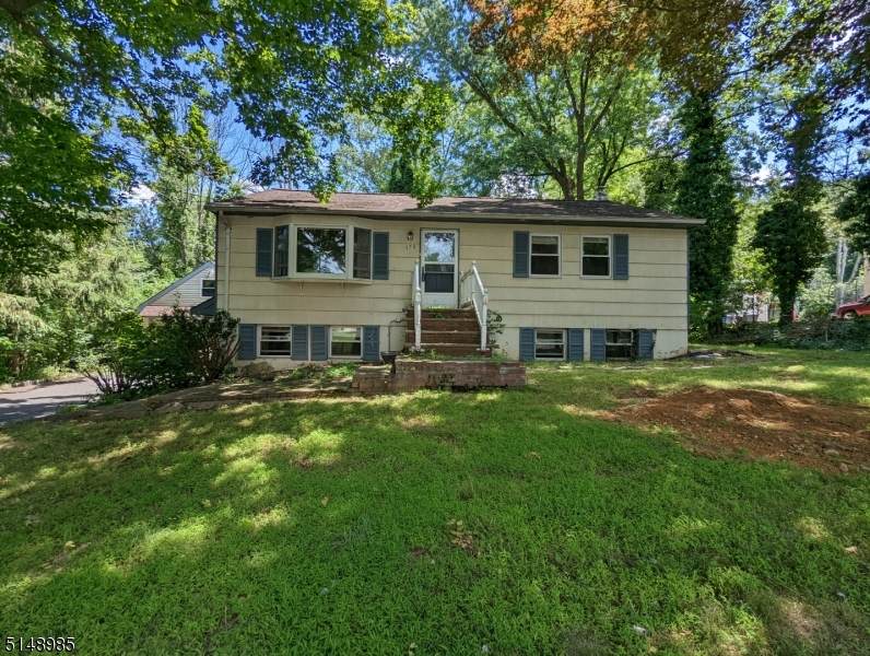 170 Park Ave - Photo 1