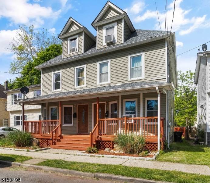 1230 Arlington Ave - Photo 1