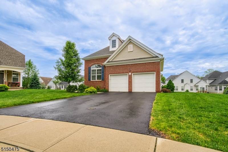 14 Gillette Ct - Photo 1